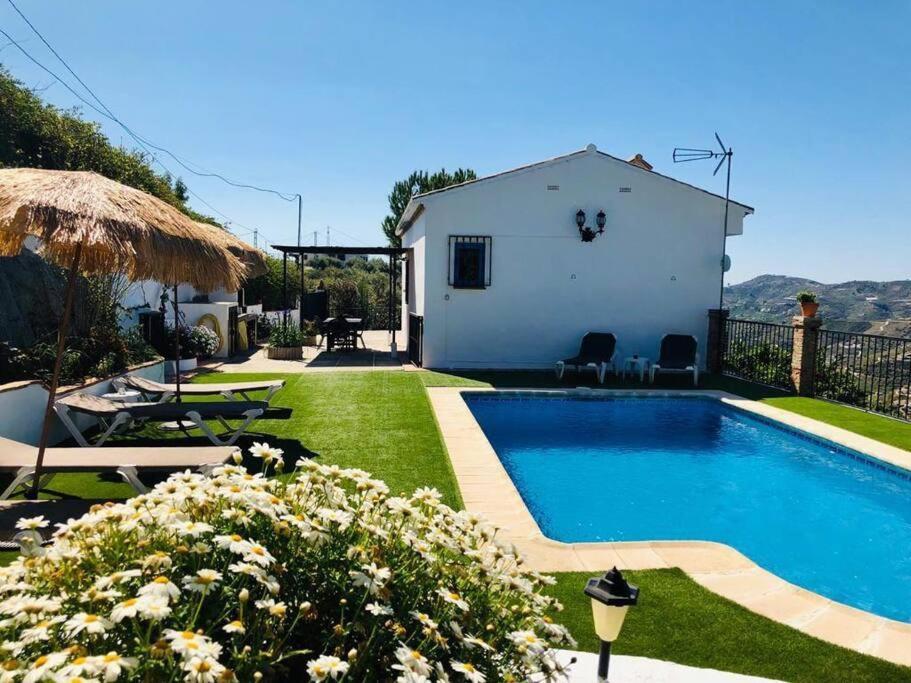 Villa En Frigiliana Con Piscina Y Jacuzzi Dış mekan fotoğraf