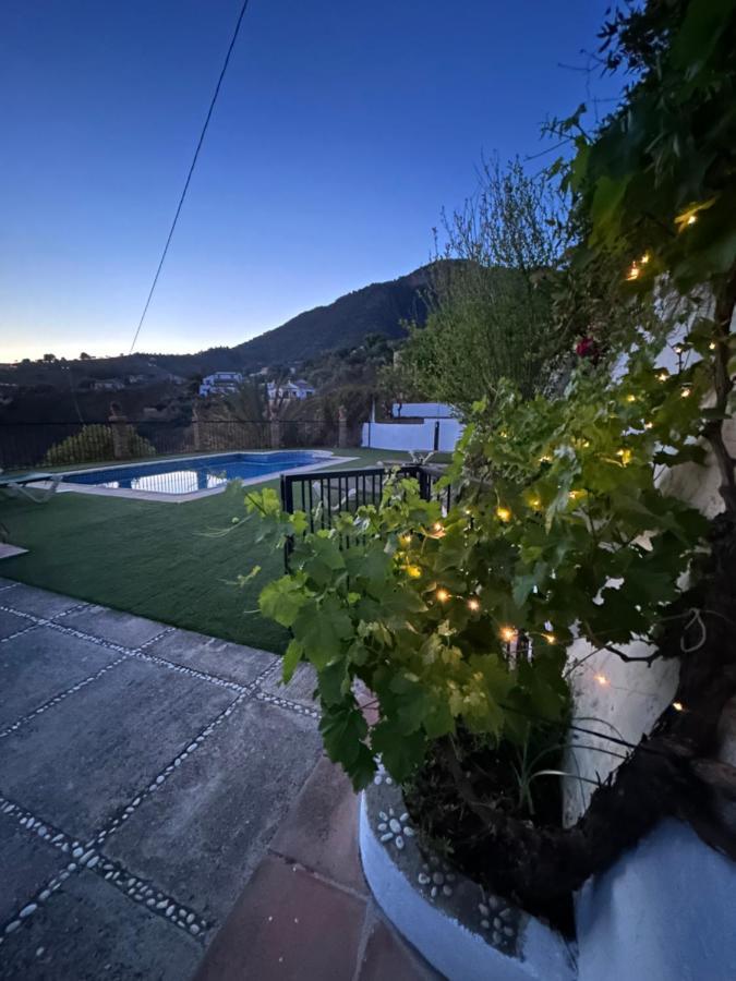 Villa En Frigiliana Con Piscina Y Jacuzzi Dış mekan fotoğraf